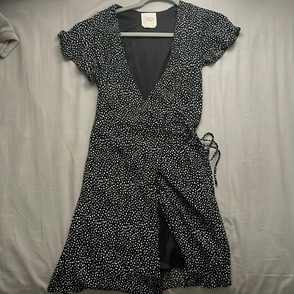 tie around dress